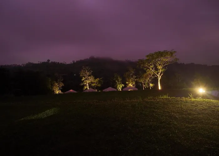 Tikumbar Valley Glamping Pelaga